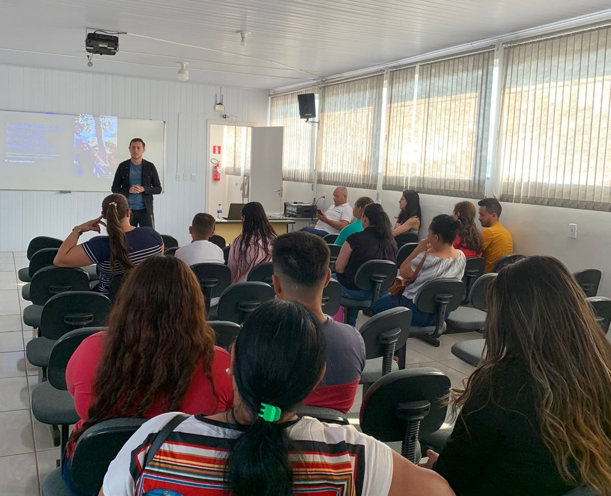 Protrin Prefeitura promove reunião com os beneficiários do ProTrin Habitação ...